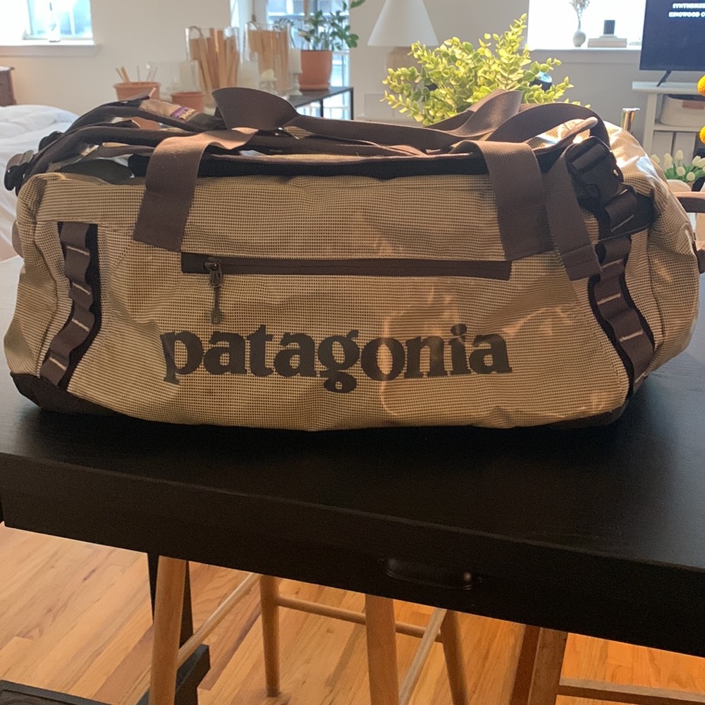 Patagonia 55L Black Hole duffle / backpack